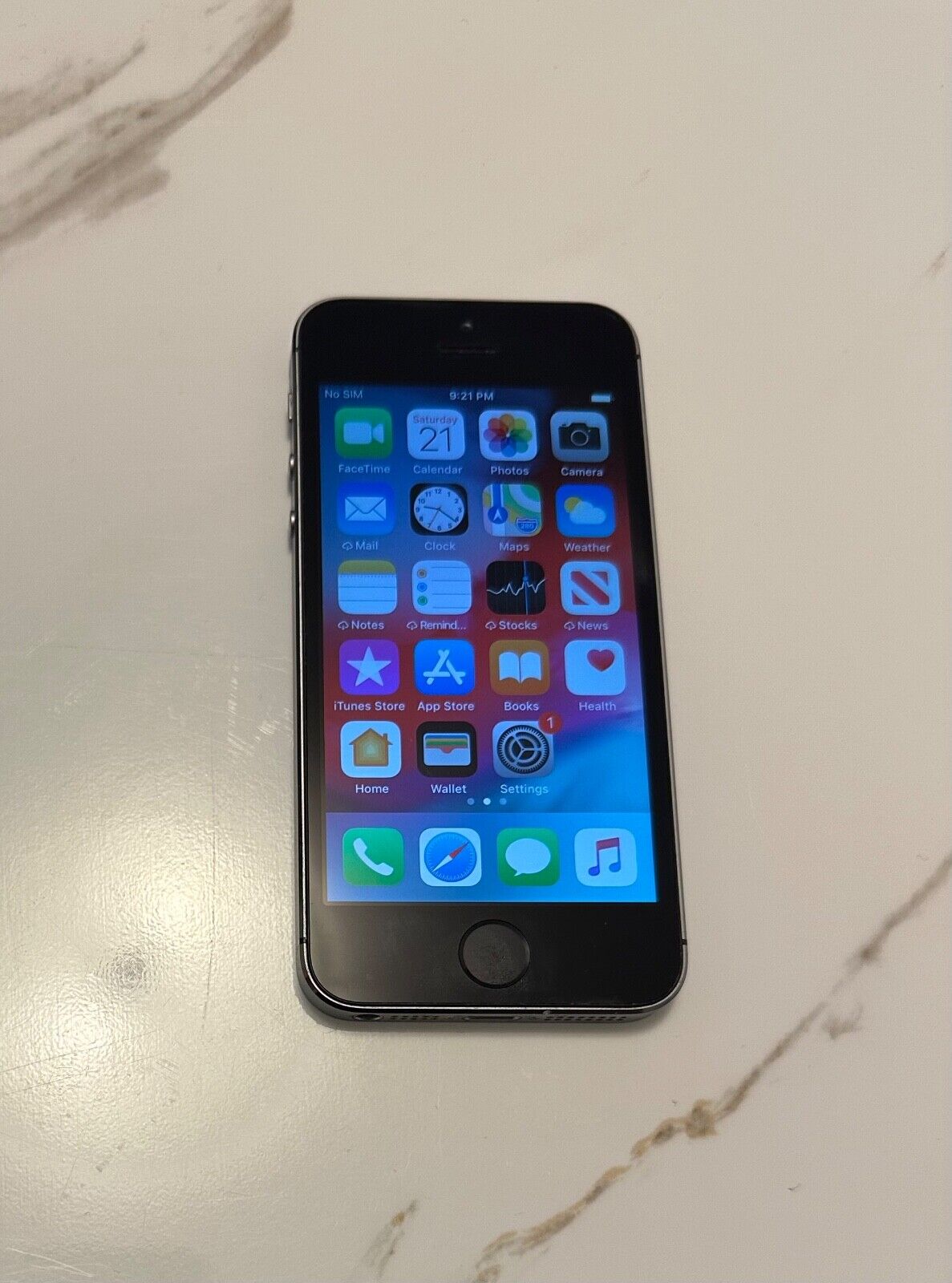 Apple iPhone 5s - 16GB, 32GB, 64GB - ALL COLORS Unlocked/AT&T/T-Mobile A1453